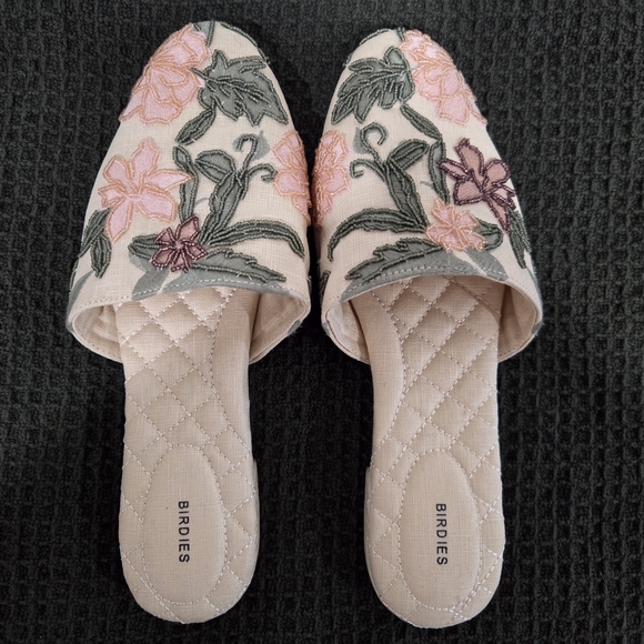Birdies Songbird Linen Cream Embroidered And Beaded Floral Mules - Picture 2 of 5